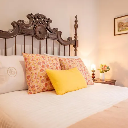 Casa Da Bisa, By Op * São Vicente